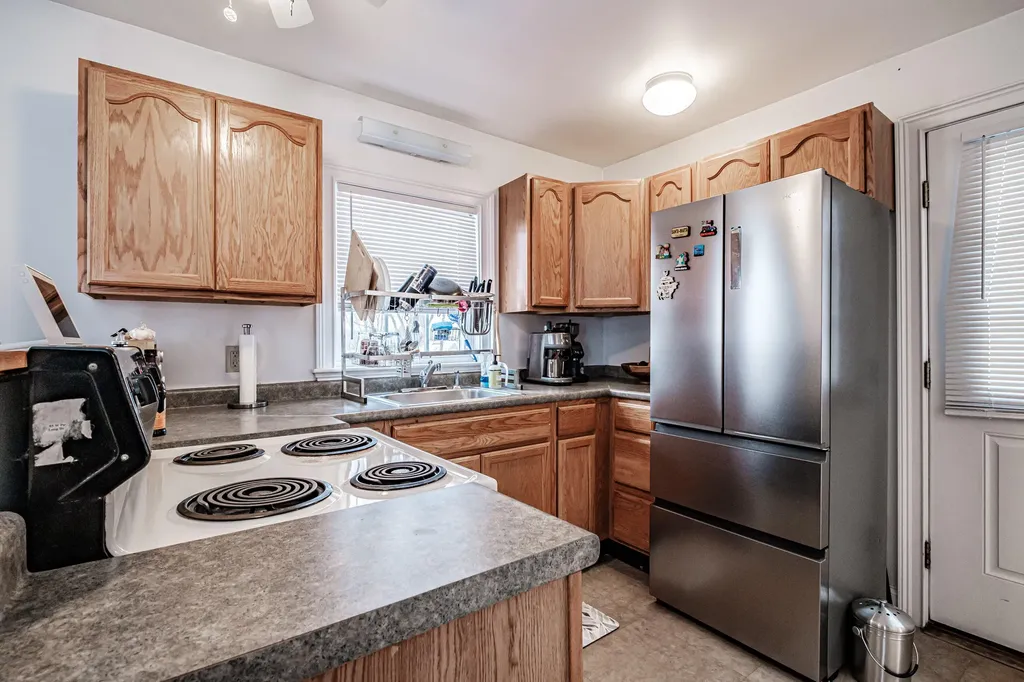 27 Beacon Street Bath ME 04530