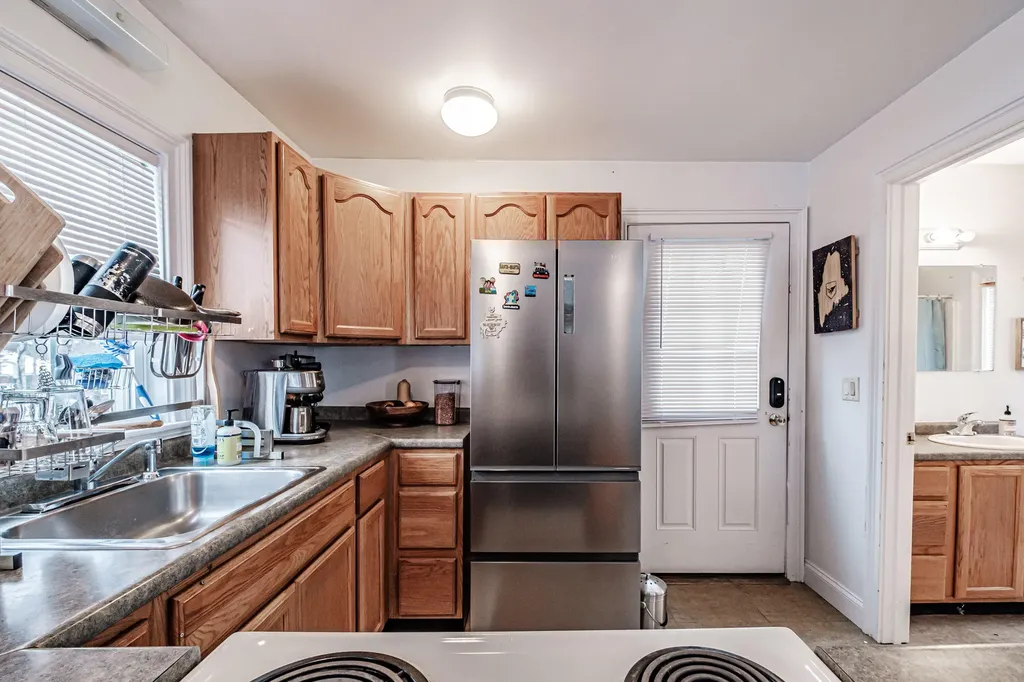 27 Beacon Street Bath ME 04530