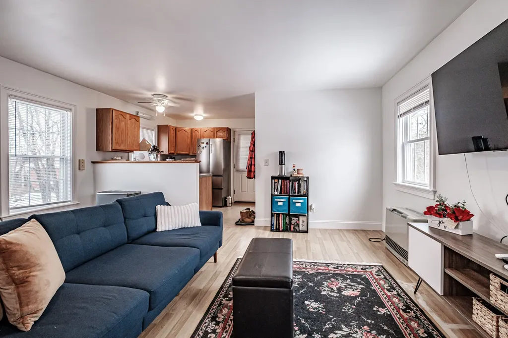 27 Beacon Street Bath ME 04530