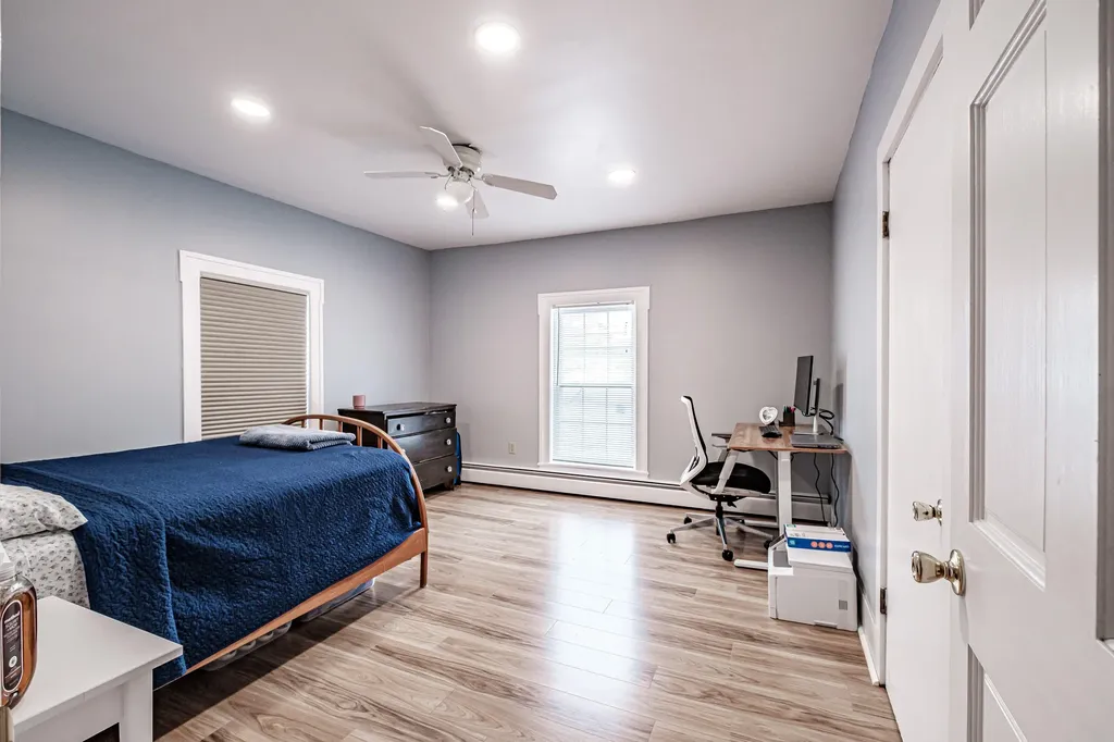 27 Beacon Street Bath ME 04530