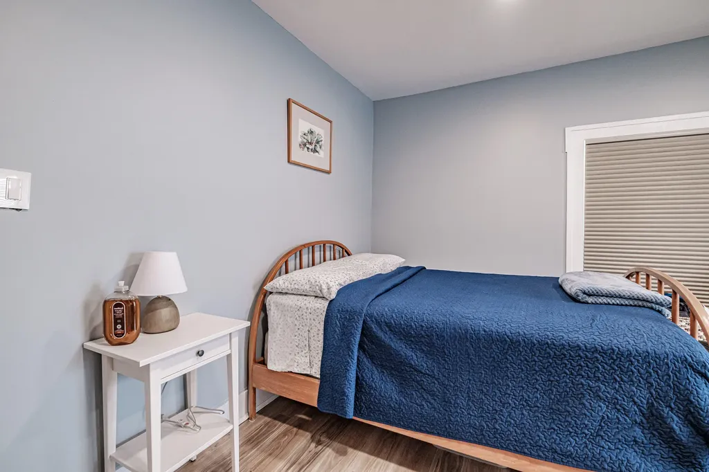 27 Beacon Street Bath ME 04530