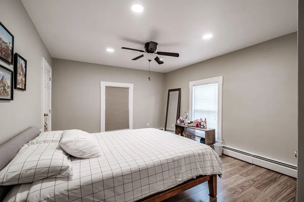 27 Beacon Street Bath ME 04530
