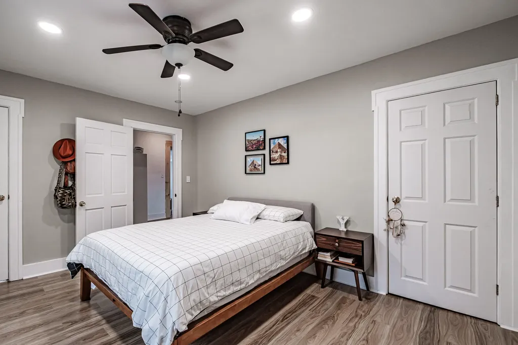 27 Beacon Street Bath ME 04530