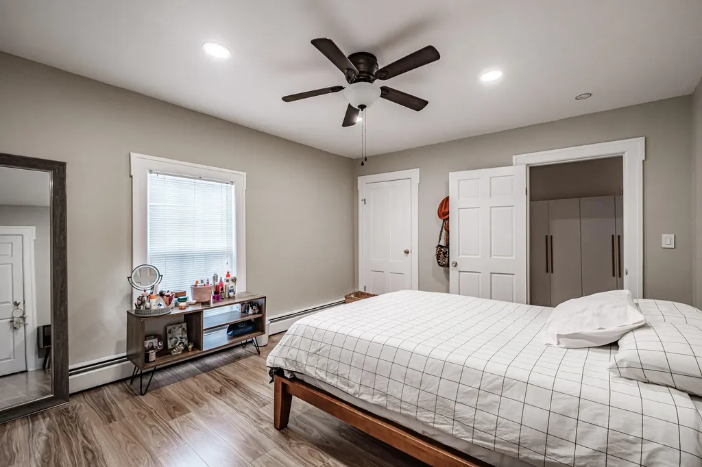 27 Beacon Street Bath ME 04530