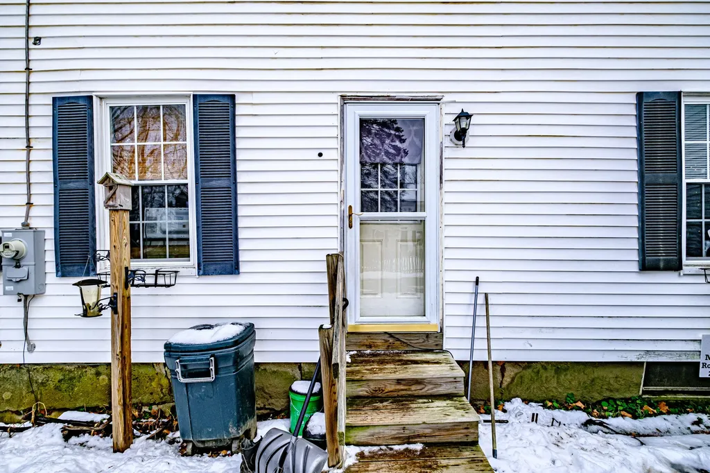 27 Beacon Street Bath ME 04530