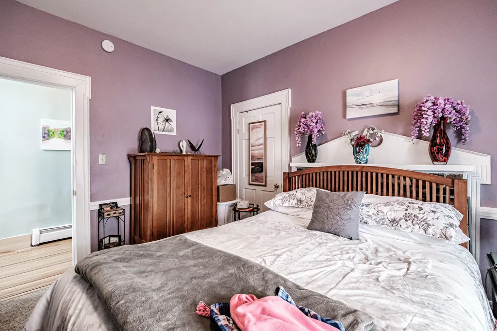 27 Beacon Street Bath ME 04530