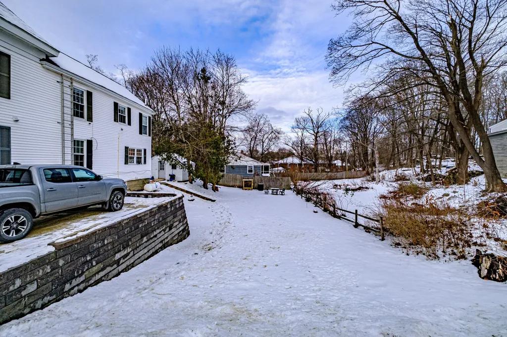 27 Beacon Street Bath ME 04530