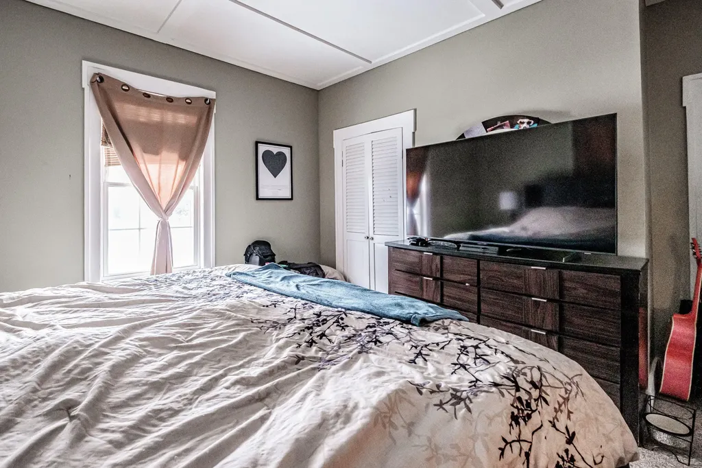 27 Beacon Street Bath ME 04530