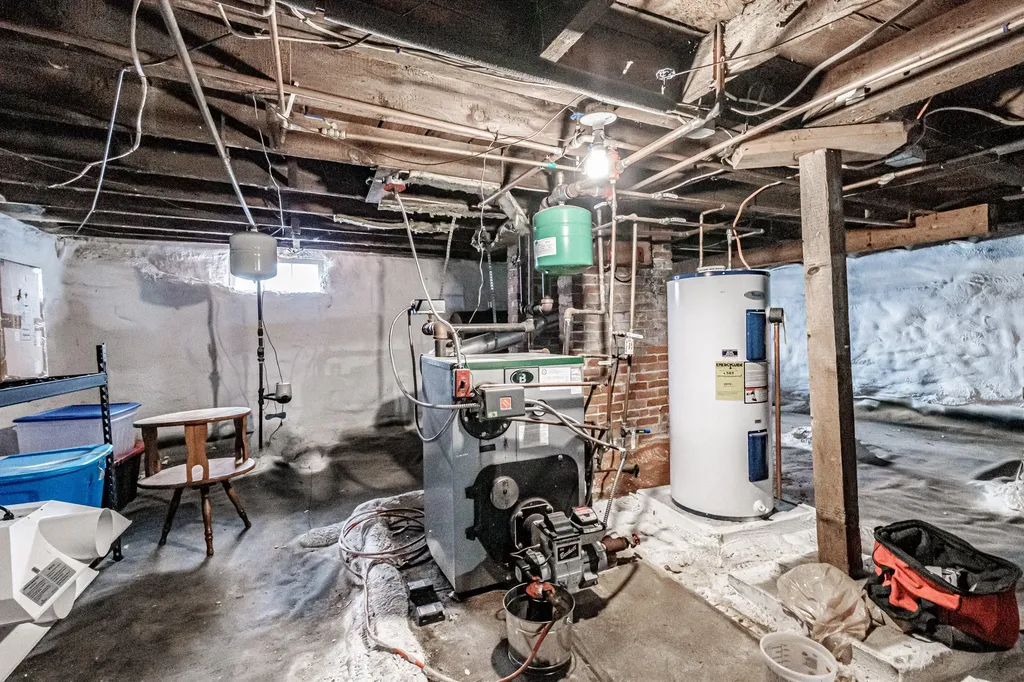 27 Beacon Street Bath ME 04530