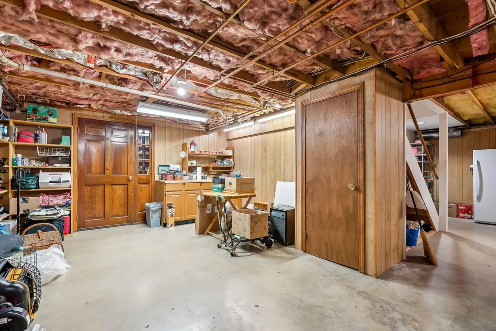 37 N Saunders Road Greene ME 04236