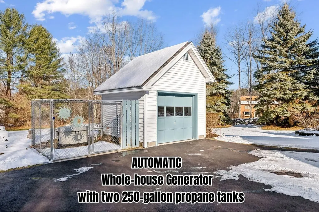 37 N Saunders Road Greene ME 04236