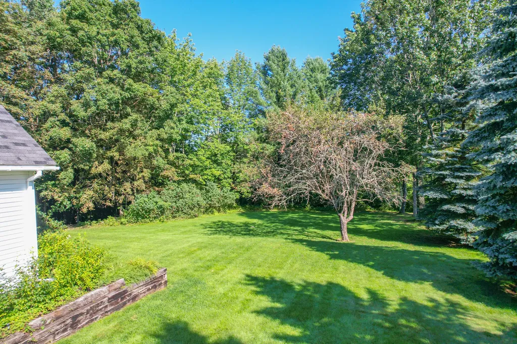 37 N Saunders Road Greene ME 04236