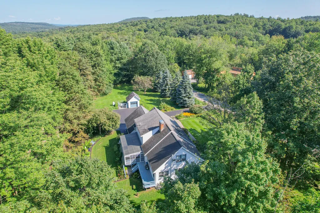 37 N Saunders Road Greene ME 04236