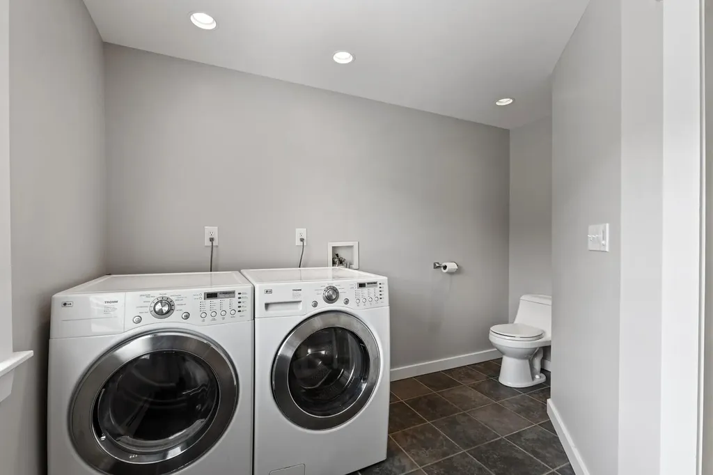 111 Dutton Road China ME 04358