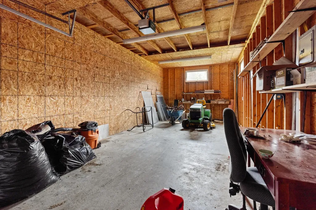 111 Dutton Road China ME 04358