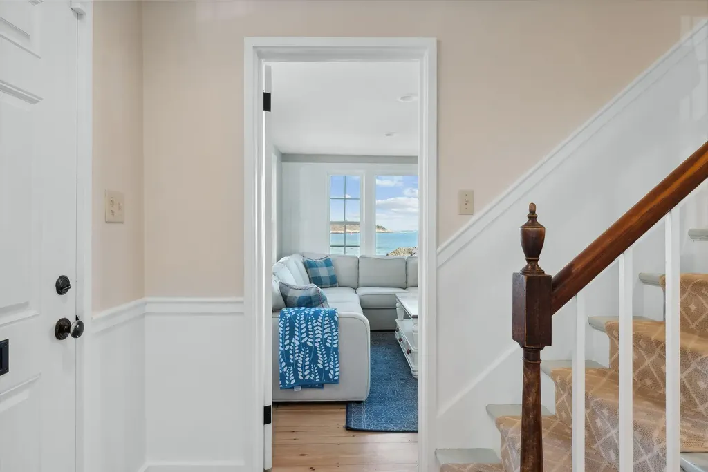 4 Garden Circle Cape Elizabeth ME 04107