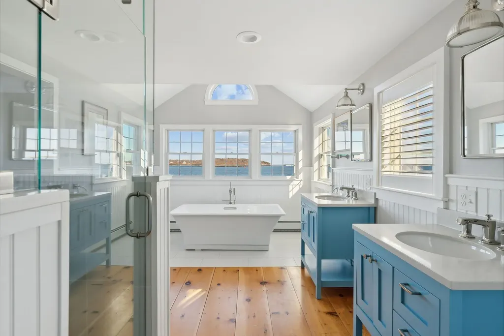 4 Garden Circle Cape Elizabeth ME 04107