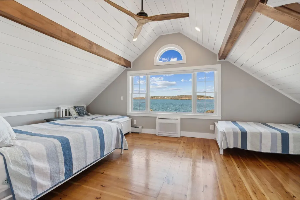 4 Garden Circle Cape Elizabeth ME 04107