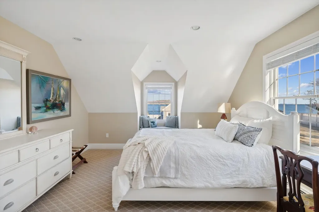 4 Garden Circle Cape Elizabeth ME 04107
