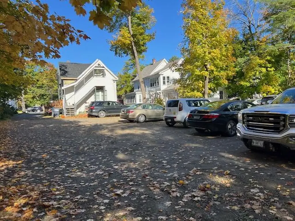 15 Park Street Orono ME 04473