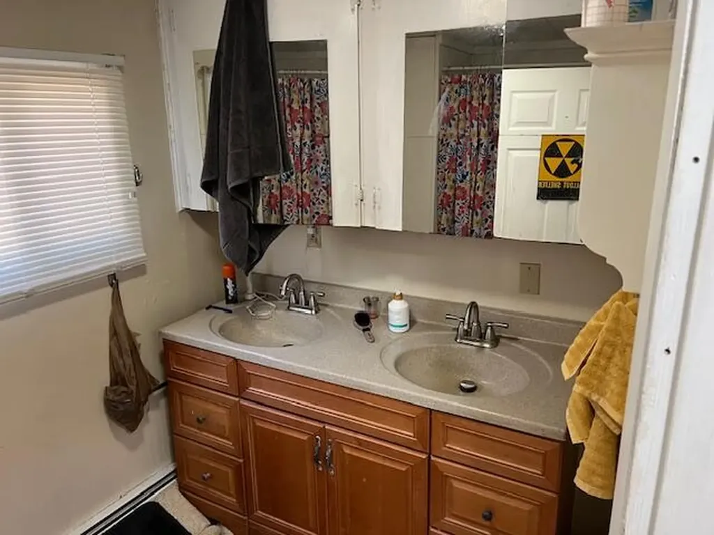 15 Park Street Orono ME 04473
