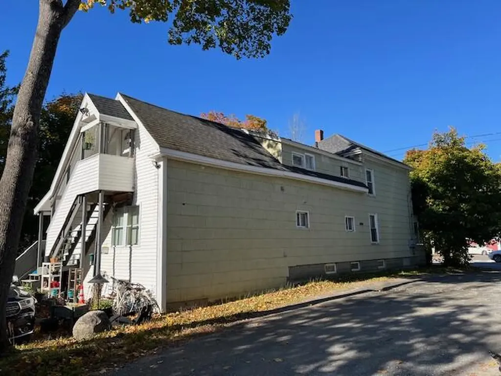 15 Park Street Orono ME 04473