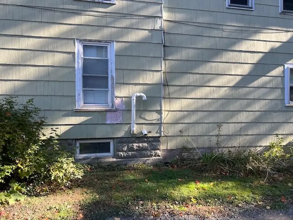 15 Park Street Orono ME 04473