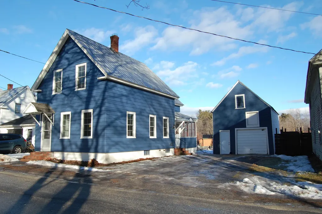 9 Maple Street Norway ME 04268