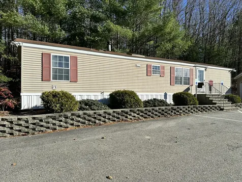 12 Oxbow Drive Lewiston ME 04240