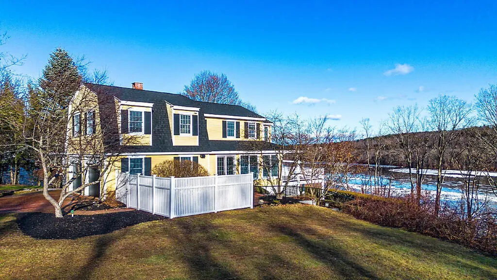 6 Bridge Street Hallowell ME 04347