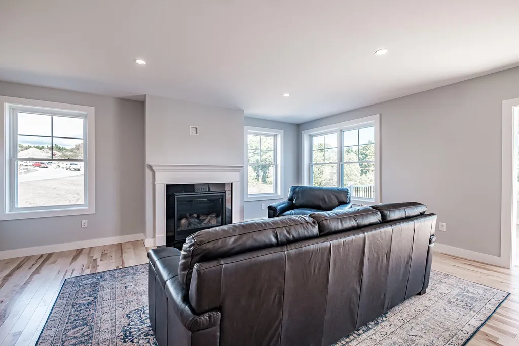 38 Brooks Edge Farm Road Westbrook ME 04092