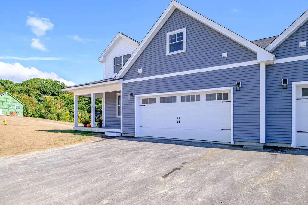 38 Brooks Edge Farm Road Westbrook ME 04092