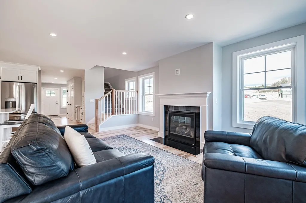 38 Brooks Edge Farm Road Westbrook ME 04092