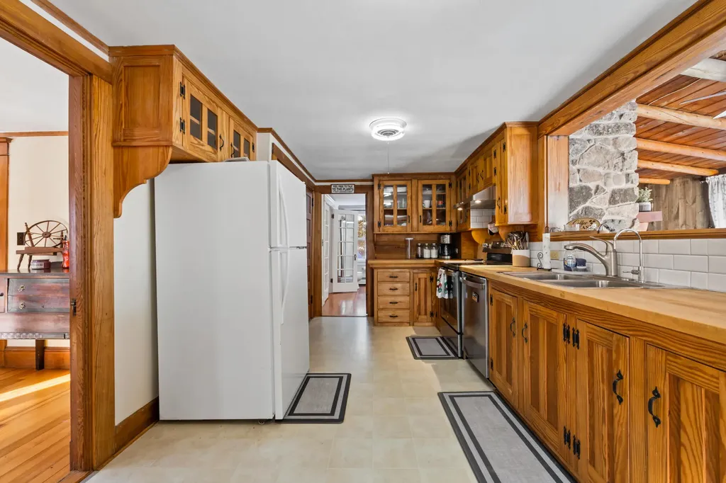22 Tom Leighton Point Road Milbridge ME 04658