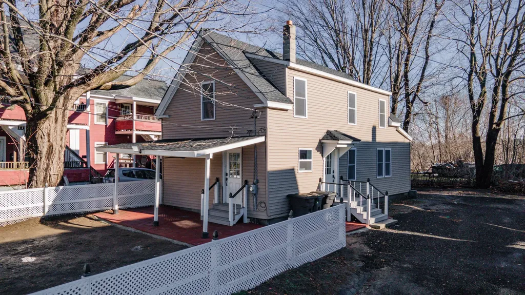 7 Washington Street Augusta ME 04330