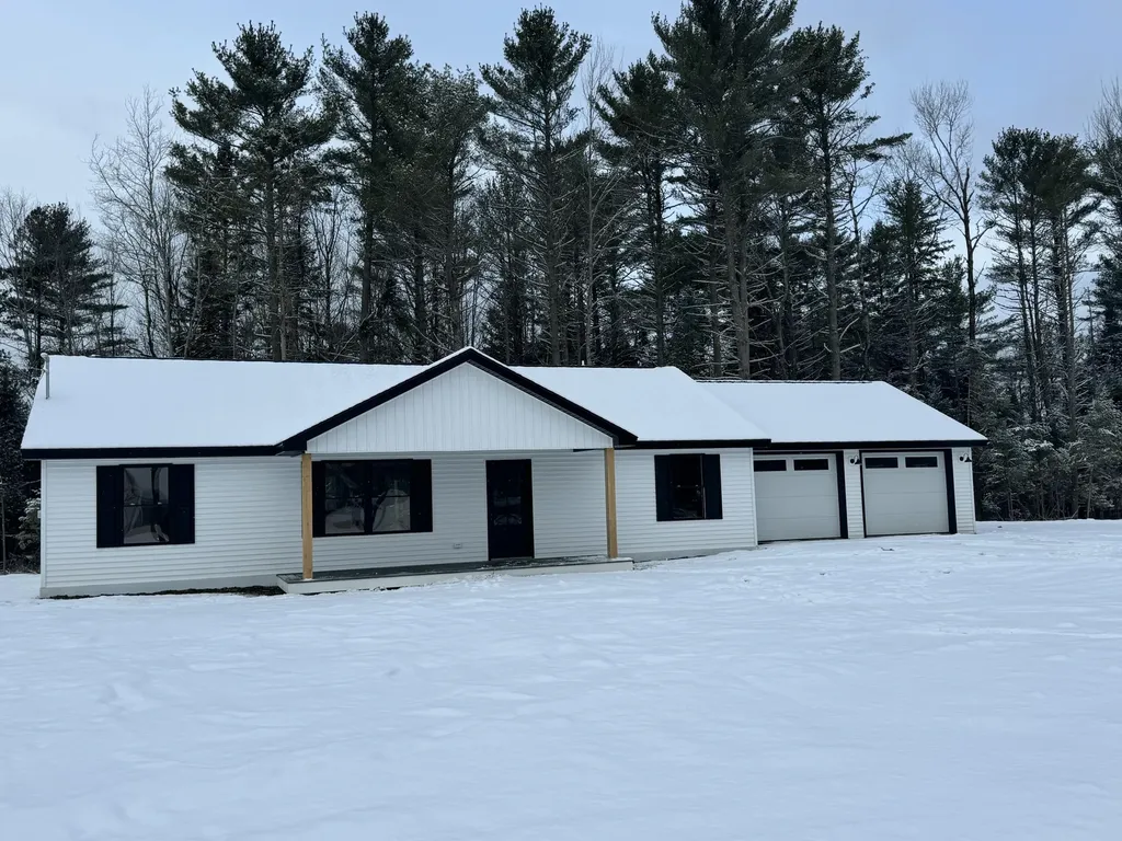11 Bartlett Cove Orrington ME 04474