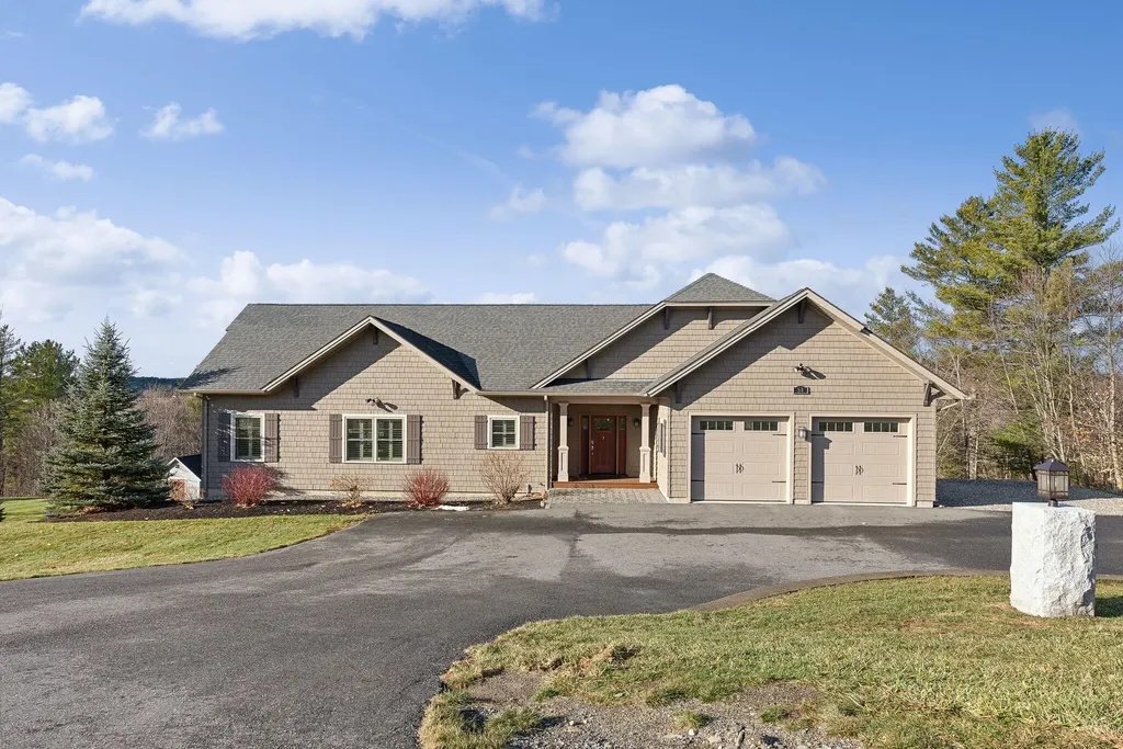 58 Overlook Drive Hallowell ME 04347