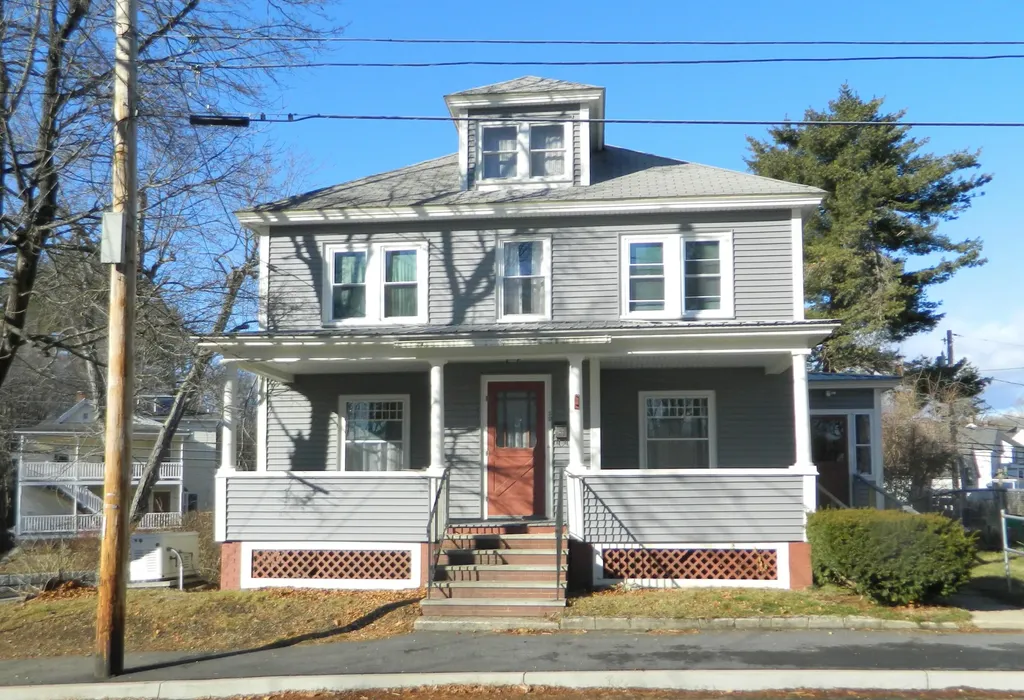 39 Prescott Street Sanford ME 04073