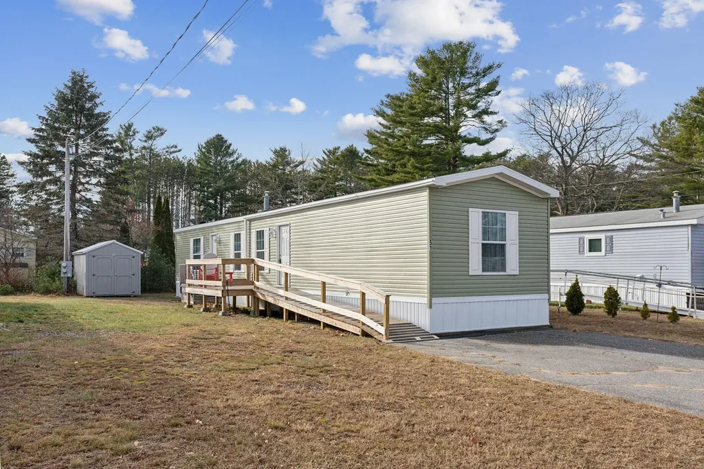 51 Theodore Drive Brunswick ME 04011