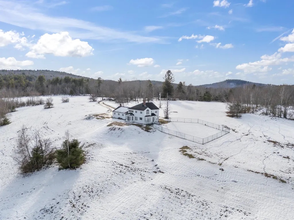 186 Bridgton Road Sweden ME 04040