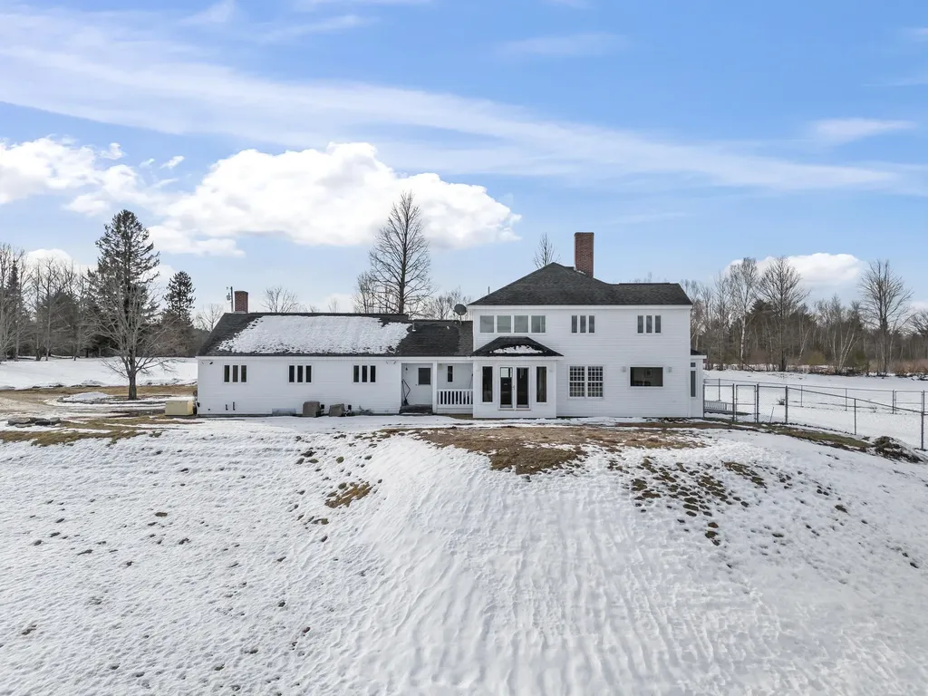 186 Bridgton Road Sweden ME 04040