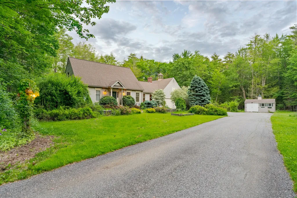 40 Mahlon Avenue Gorham ME 04038