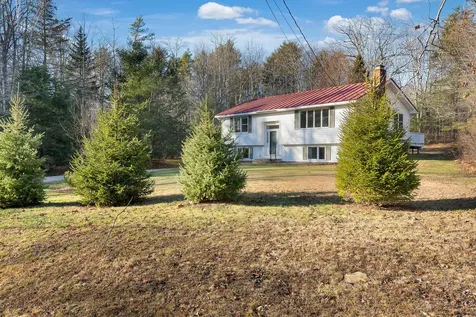 18 Lambert Road Freeport ME 04032