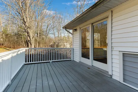 18 Lambert Road Freeport ME 04032