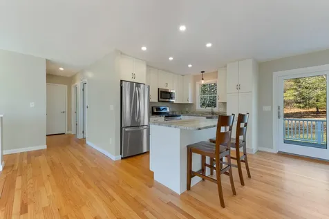 18 Lambert Road Freeport ME 04032