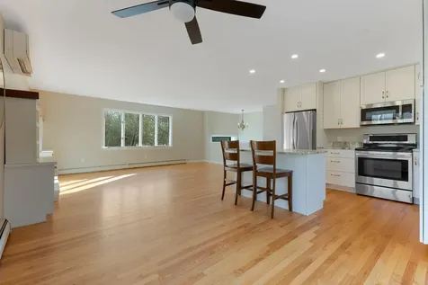 18 Lambert Road Freeport ME 04032