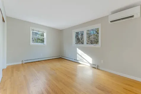 18 Lambert Road Freeport ME 04032