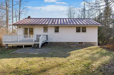 18 Lambert Road Freeport ME 04032