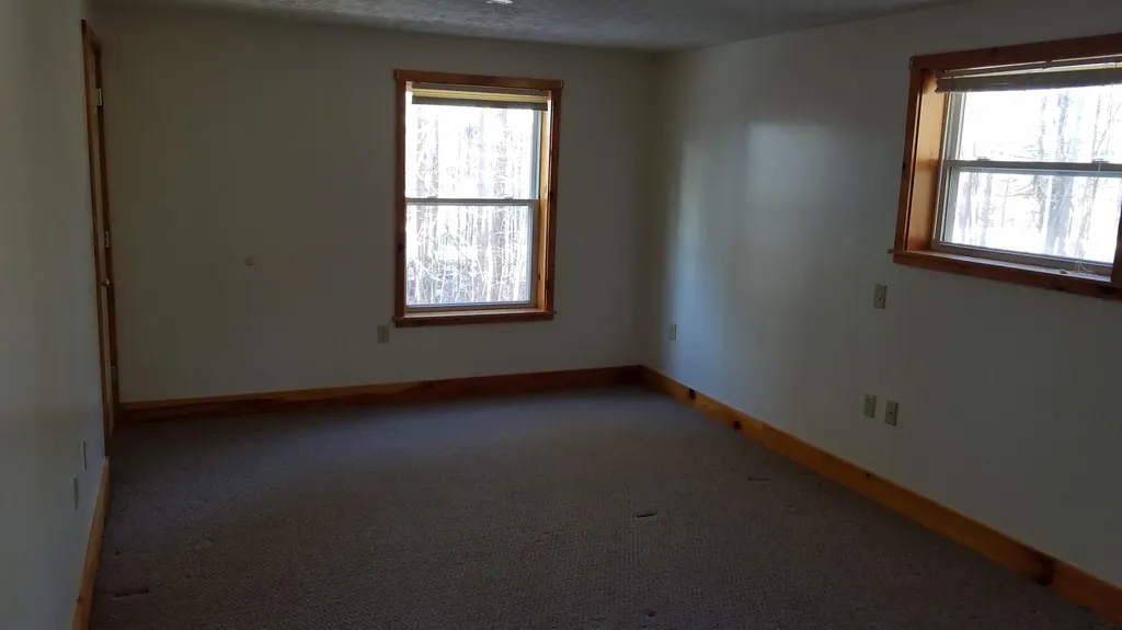 22 Weymouth Road Gray ME 04039