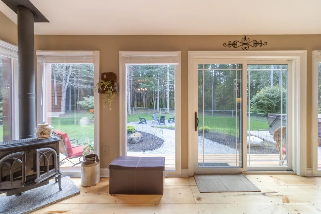 2072 Spruce Street Hermon ME 04401